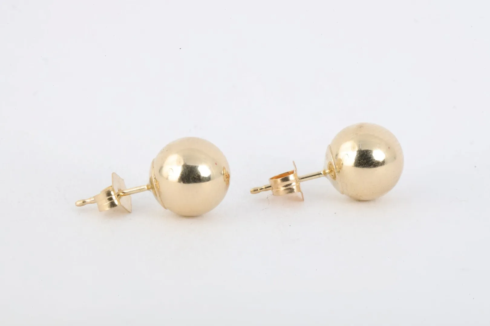 14k Yellow Gold Ball Stud Earrings (0.65g.)