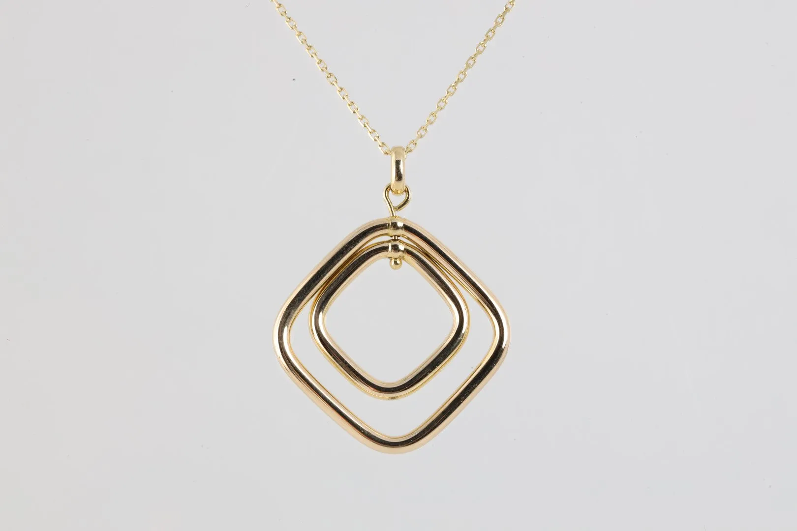 18'' 14k Yellow Gold Geometric Pendant Necklace (4.47g.)