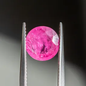 2.89CT ROUND SAPPHIRE, BRIGHT FUCHSIA PINK, 9.0X3.85MM