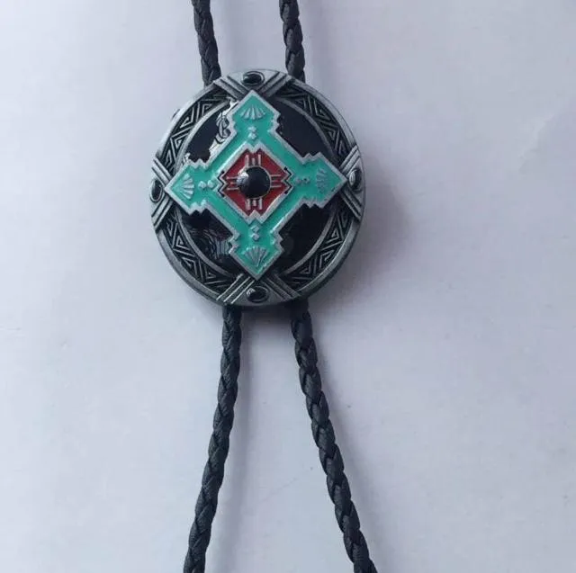 bolo tie Cowboy for men Vintage Indian mens tie Turquoise Europe Long style Zinc Alloy Pendant trendy accessories Llavero bijoux