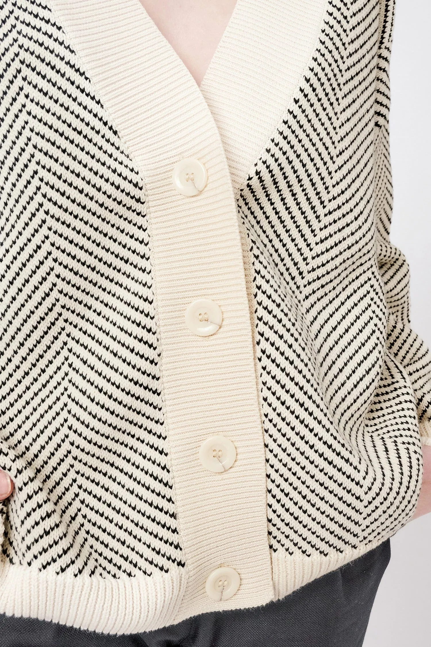 Knitted Herringbone Organic Cotton Cardigan | Cream & Black