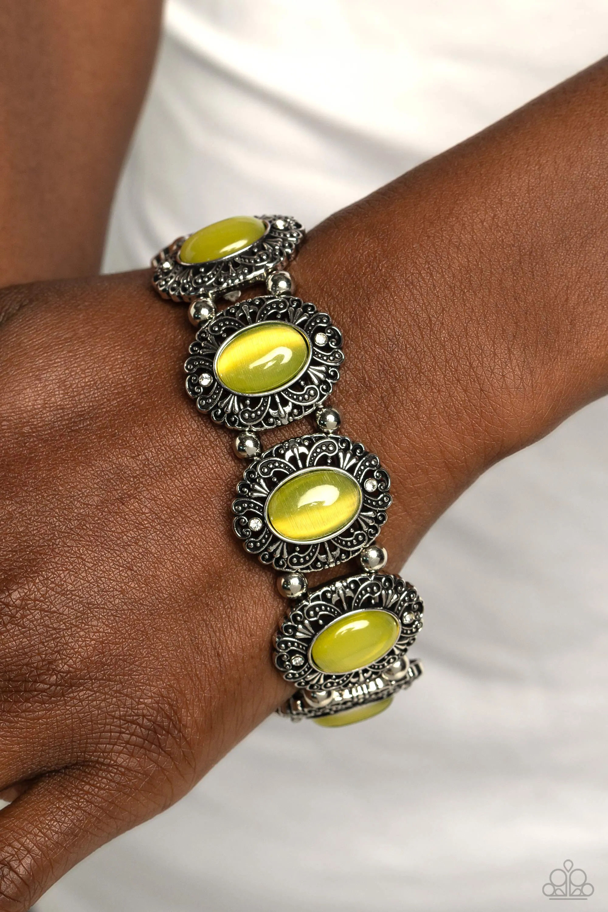 Paparazzi Vintage Vault Yellow Bracelet