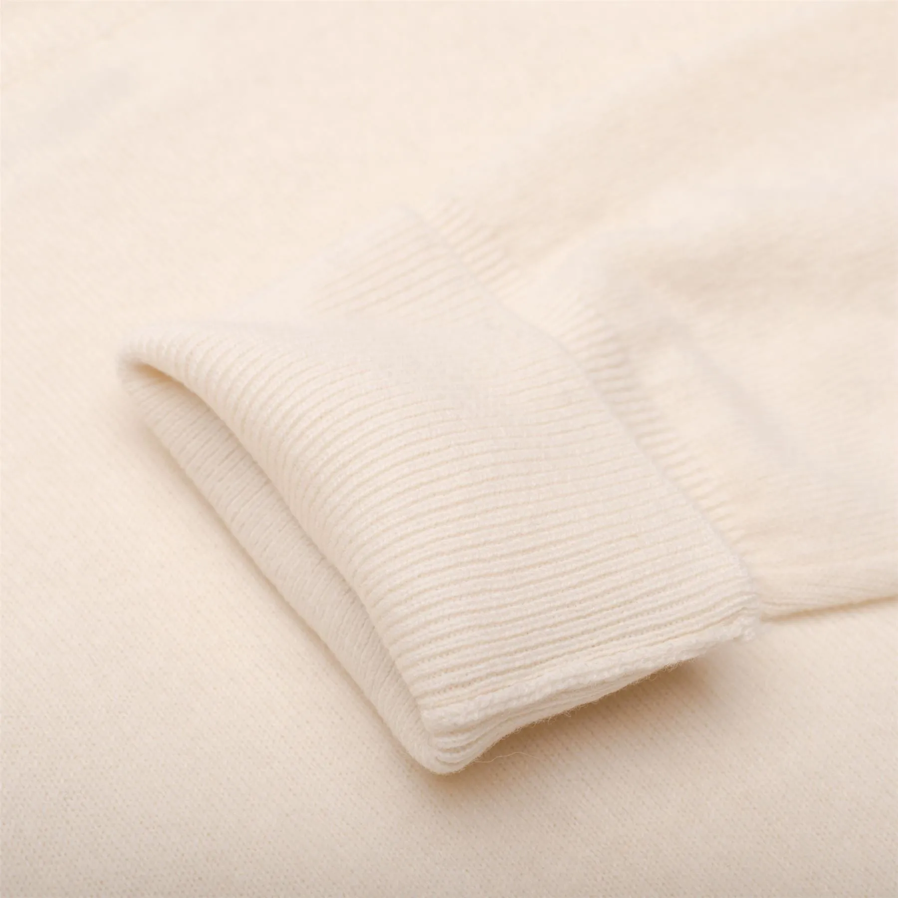 Roll Neck Off White - 2024