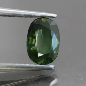 Sapphire | natural, deep green, oval cut 7x5 mm, VS, 1 ct, Madagascar