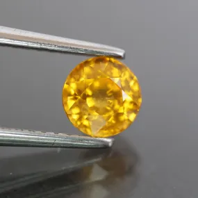 Sapphire | natural, round cut, yellow 5 mm, VS 0.95ct