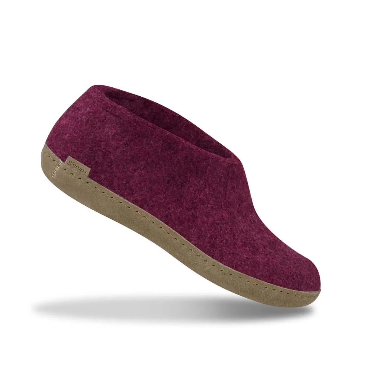 Shoe with leather sole - Cranberry