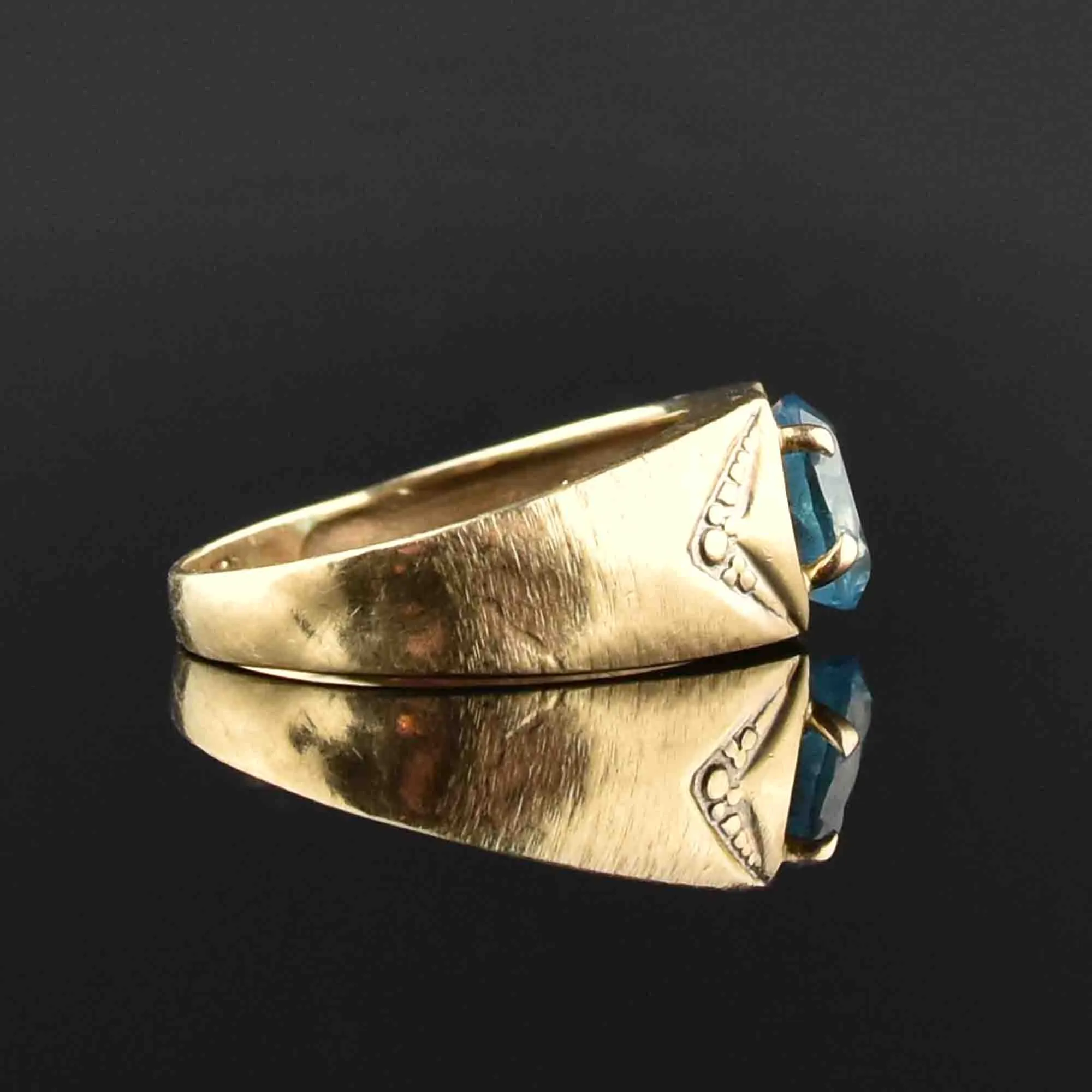 Vintage 10K Gold Blue Topaz Statement Ring