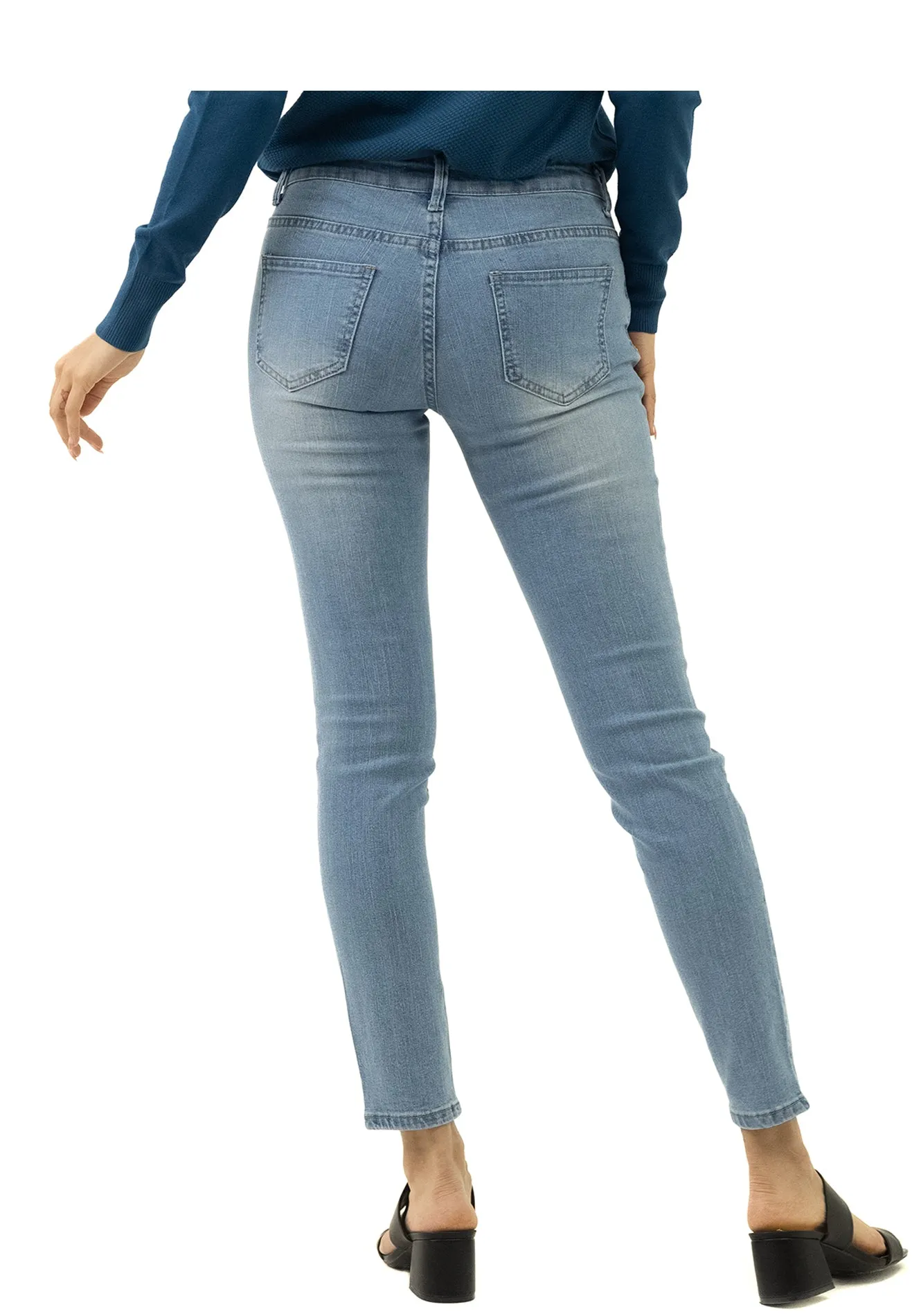 VOIR JEANS #305 Medium Rise Slim Cut Washed Jeans