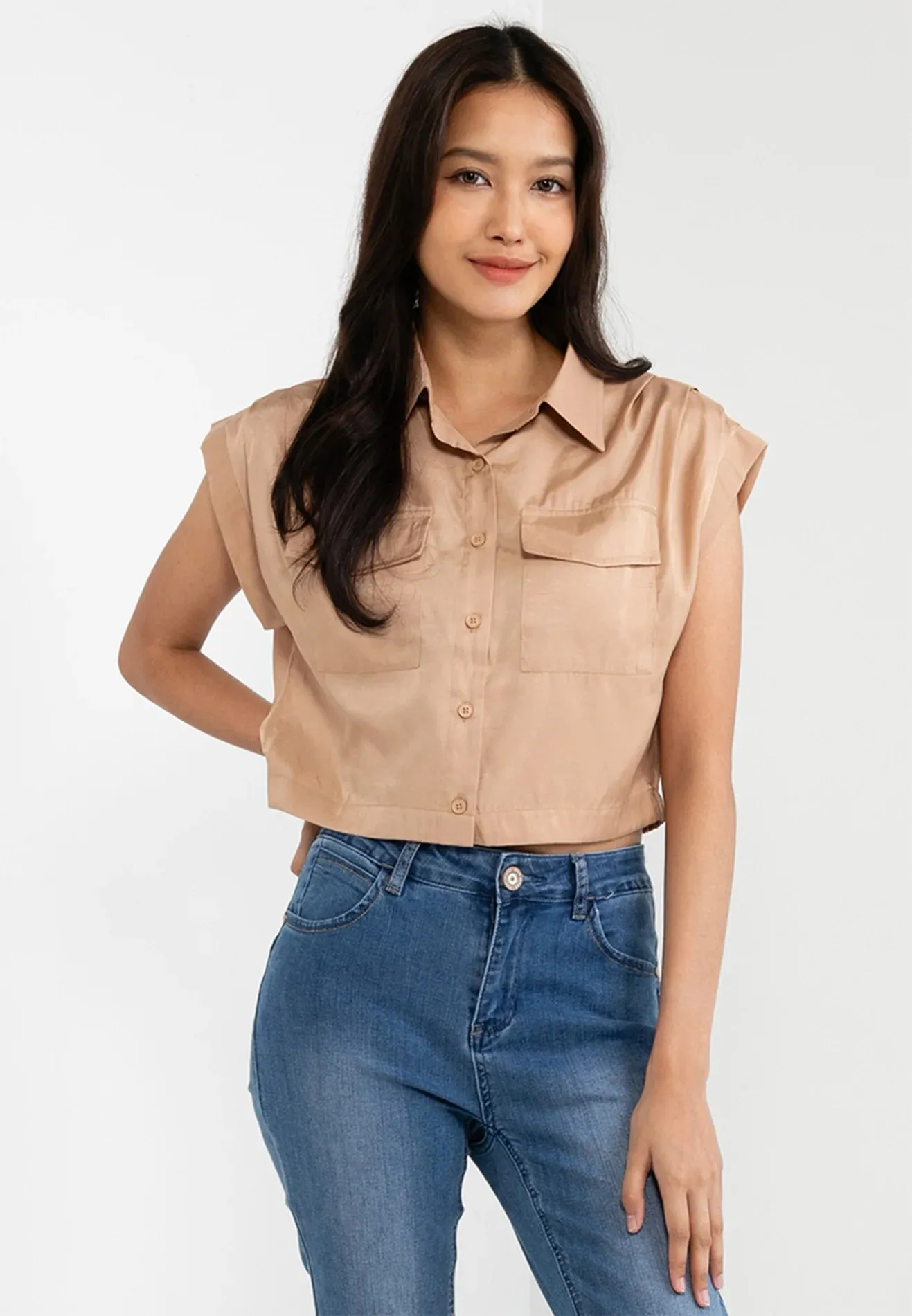 VOIR JEANS Button Up Detail Crop Top